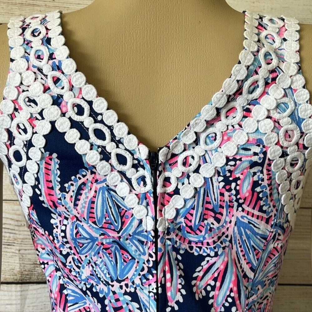 Lilly Pulitzer Makayla printed lace shift dress in oyter bay blue print. Size 6 - Picture 12 of 13